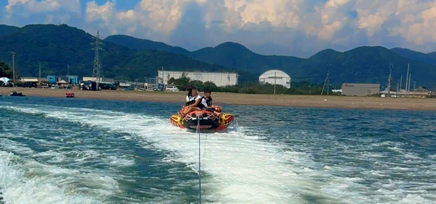 赤穂市　恋ヶ浜プライベートビーチ。ジェットスキー。トーイングチューブ。サップ。BBQ。車中泊。キャンプ。